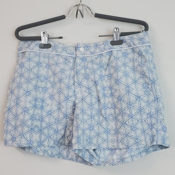 Patagonia Button Out Boardies sz 8 - Picture 1 of 3